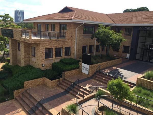 401  m² Commercial space