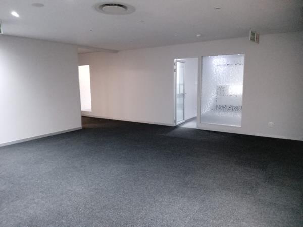 1 120 m² Commercial space