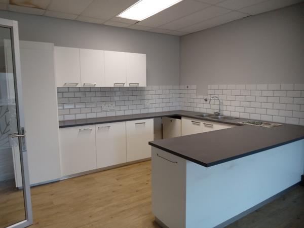 1 120 m² Commercial space