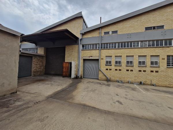 1 972  m² Industrial space