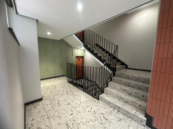 64  m² Commercial space