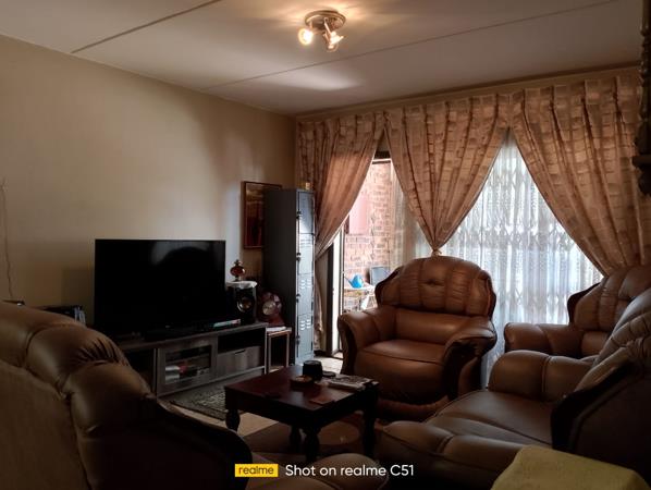 2 Bedroom Flat