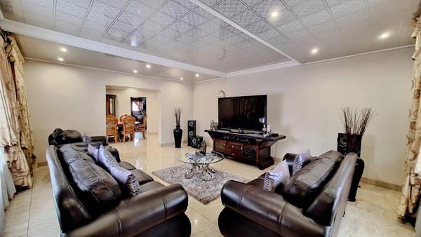 9 Bedroom House