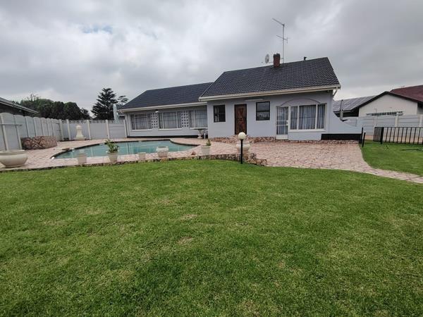 5 Bedroom House