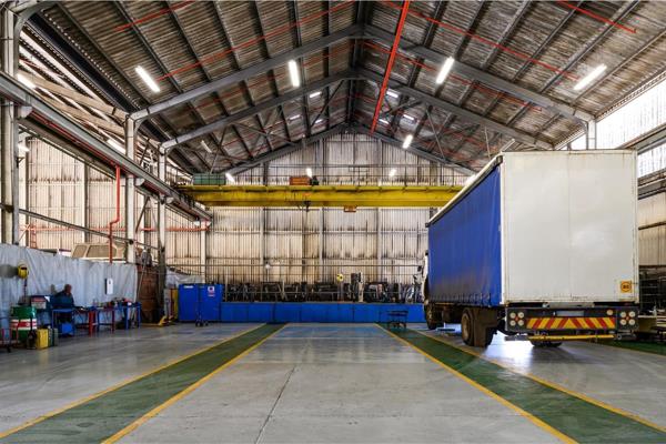 27 294  m² Industrial space