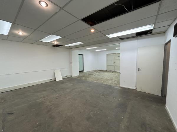 289.6  m² Industrial space