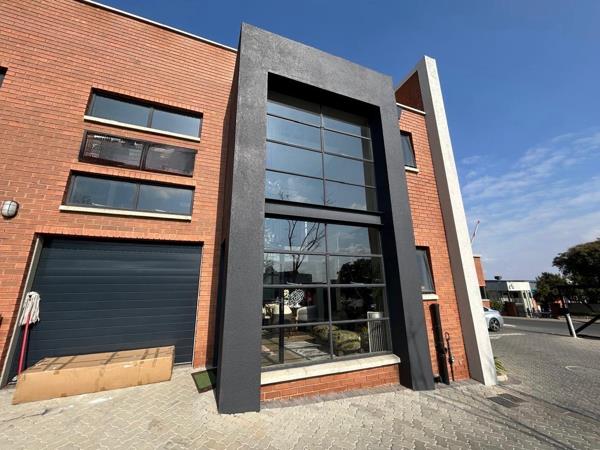 116  m² Commercial space