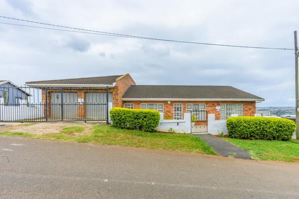 6 Bedroom House
