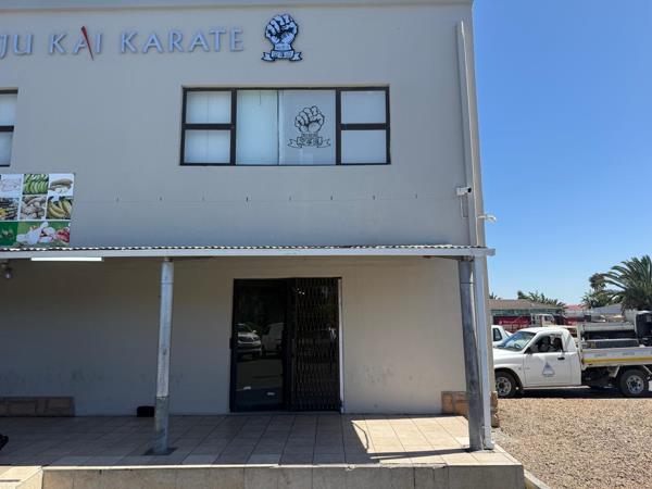 250  m² Retail Space