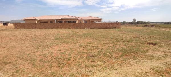 771 m² Land