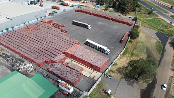 12 709  m² Industrial space