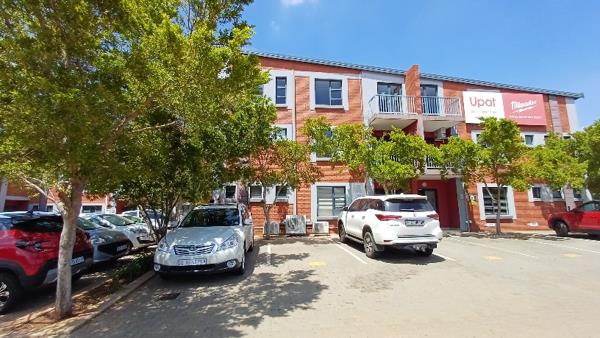 607  m² Industrial space