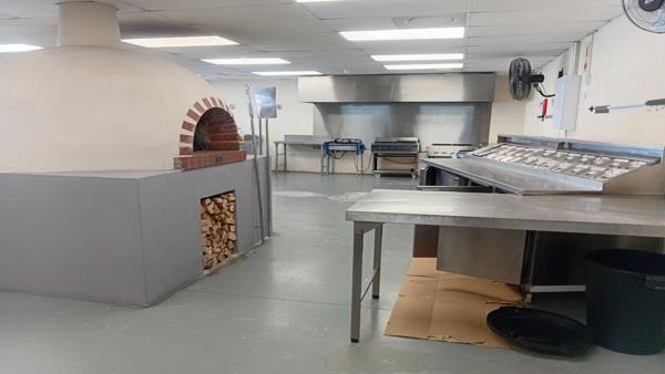 157  m² Retail Space