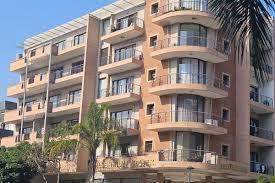 176  m² Commercial space