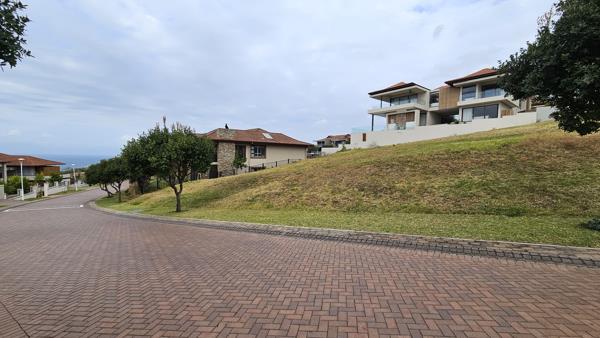 1 110 m² Land