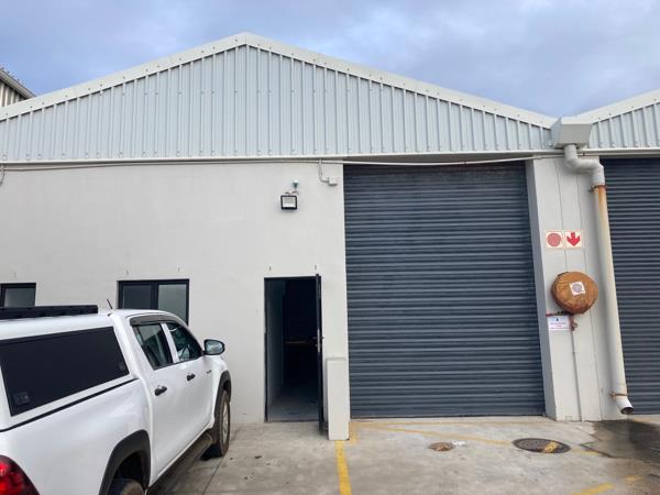 300  m² Industrial space