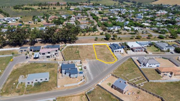 950 m² Land