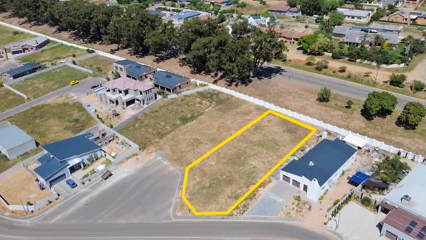 950 m² Land