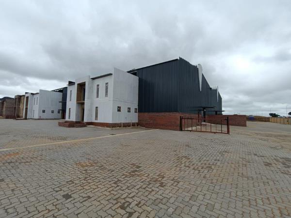 640  m² Industrial space