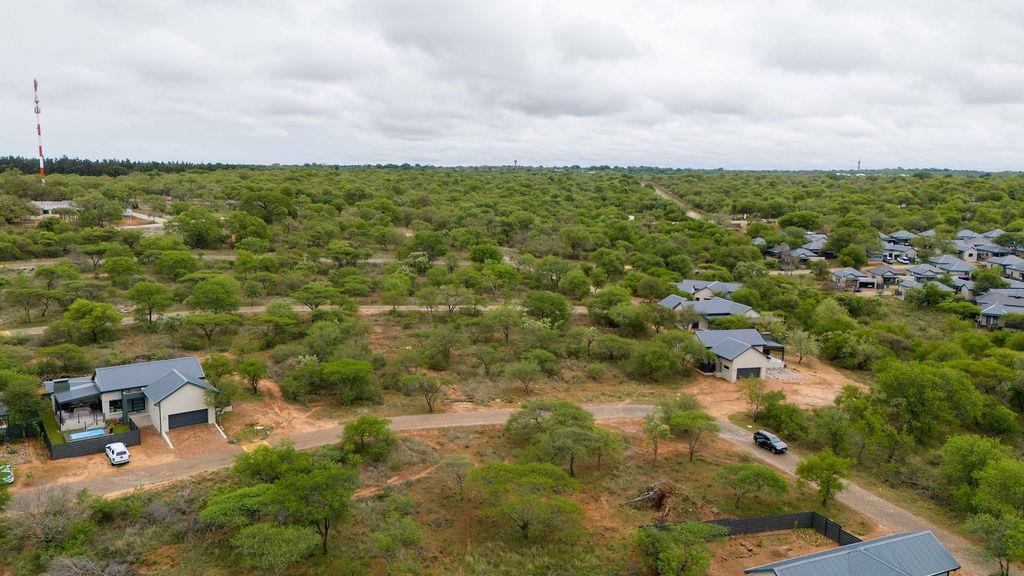 611 m² Land