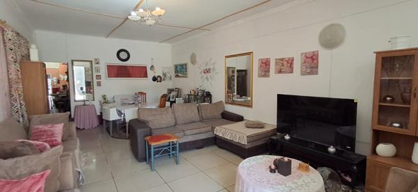 194  m² Industrial space