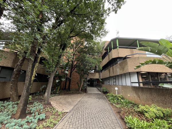 194  m² Commercial space