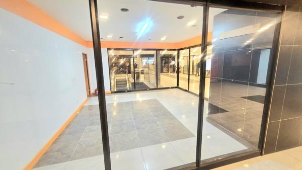 35  m² Retail Space