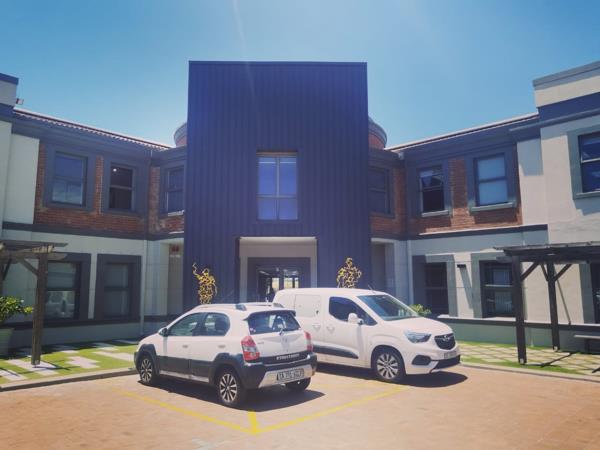 1 175  m² Office Space