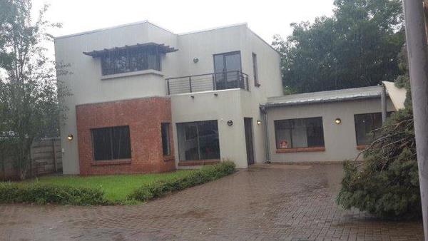 220  m² Office Space