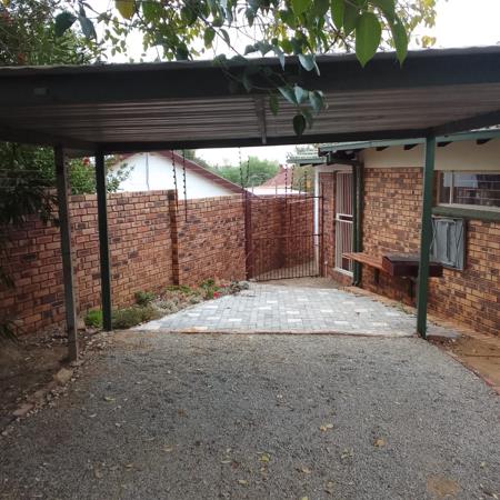 0.5 Bedroom Flat