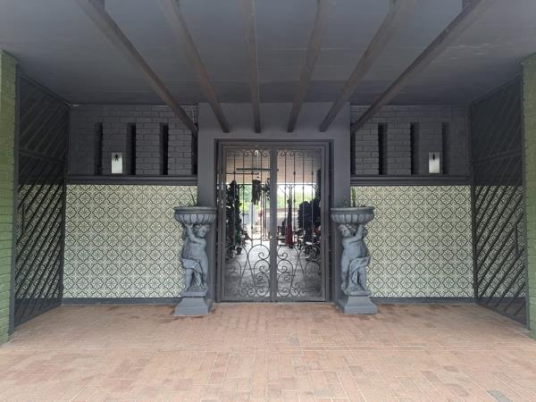 65  m² Commercial space