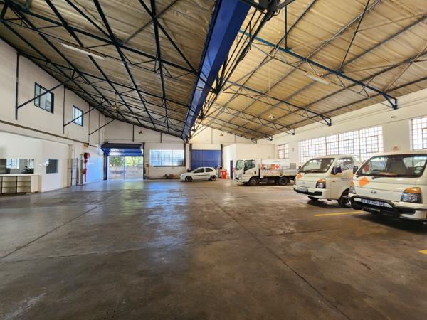 1 150  m² Industrial space