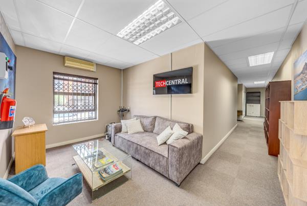 126  m² Commercial space