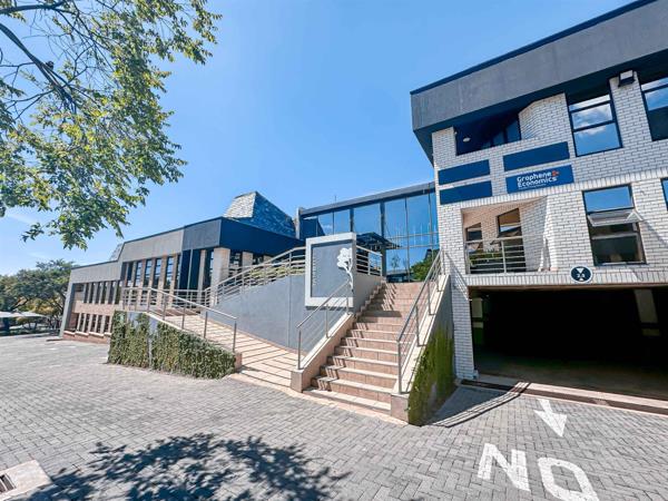 122  m² Commercial space