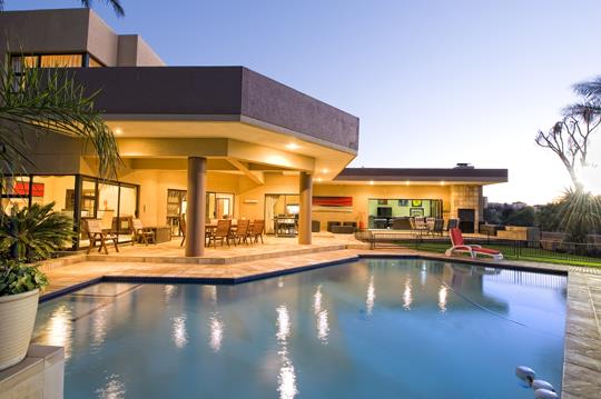 6 Bedroom House