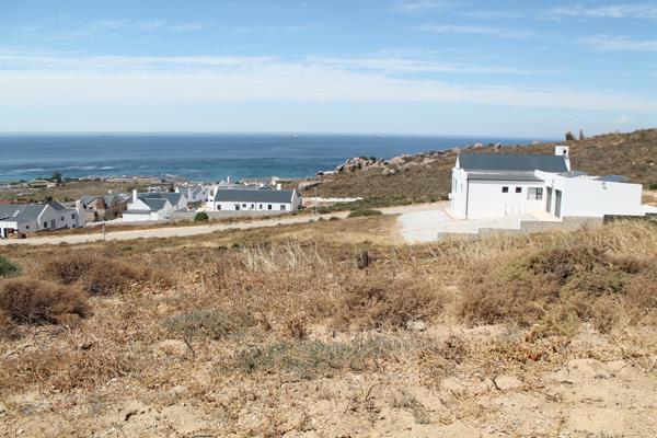 742 m² Land