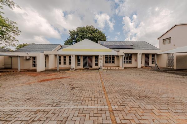 1 177  m² Office Space