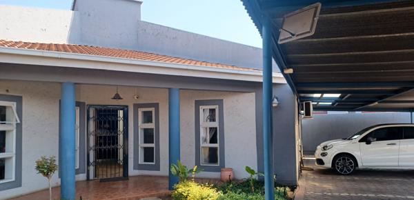 1 200  m² Commercial space