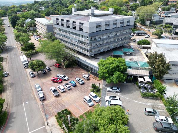 5 882  m² Commercial space