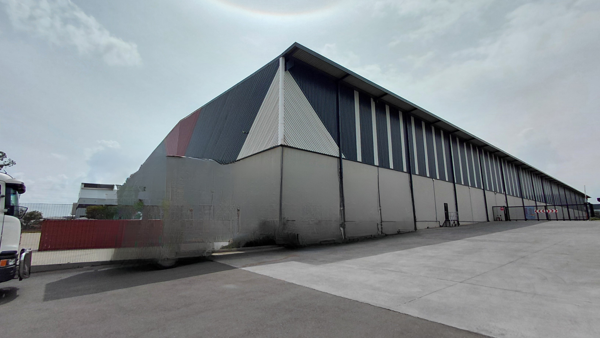10 700  m² Industrial space
