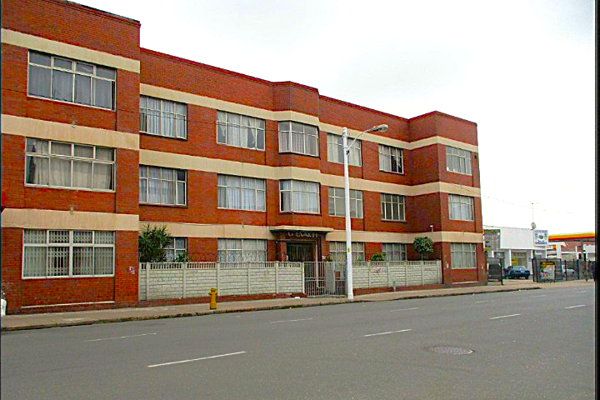 1.5 Bedroom Apartment