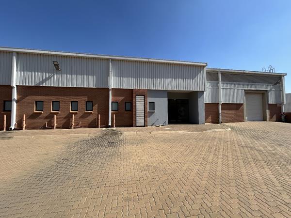 573  m² Industrial space