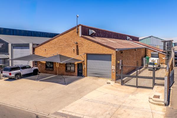 700  m² Commercial space