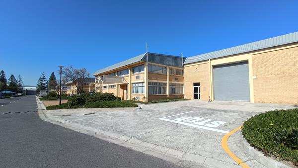 1 526  m² Industrial space