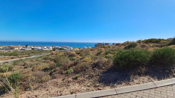 338 m² Land