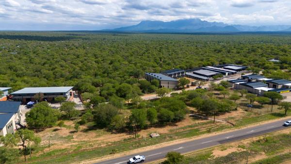 1 719 m² Land
