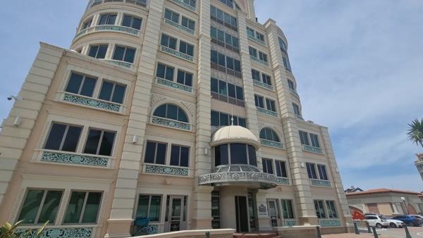 324  m² Commercial space