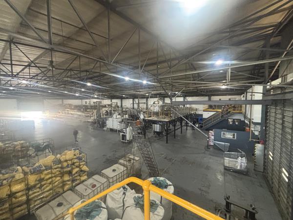 2 443  m² Industrial space