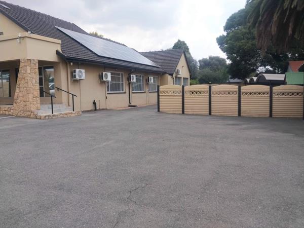 394  m² Office Space