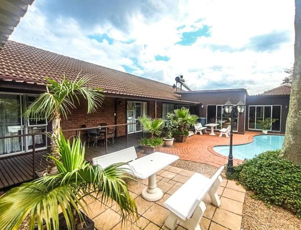 12 Bedroom House